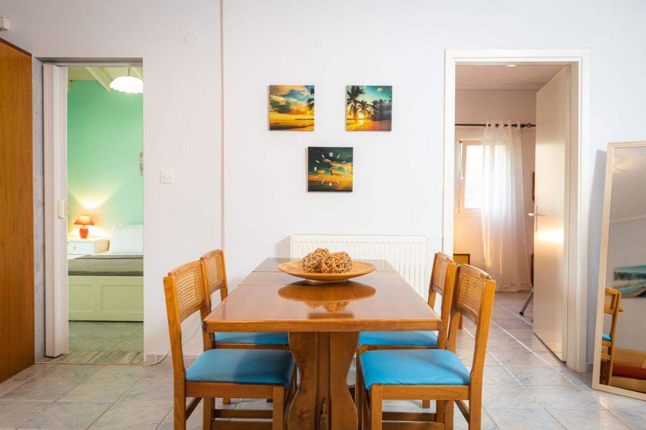 F & B Summer Collection - Paliouri Esterno foto
