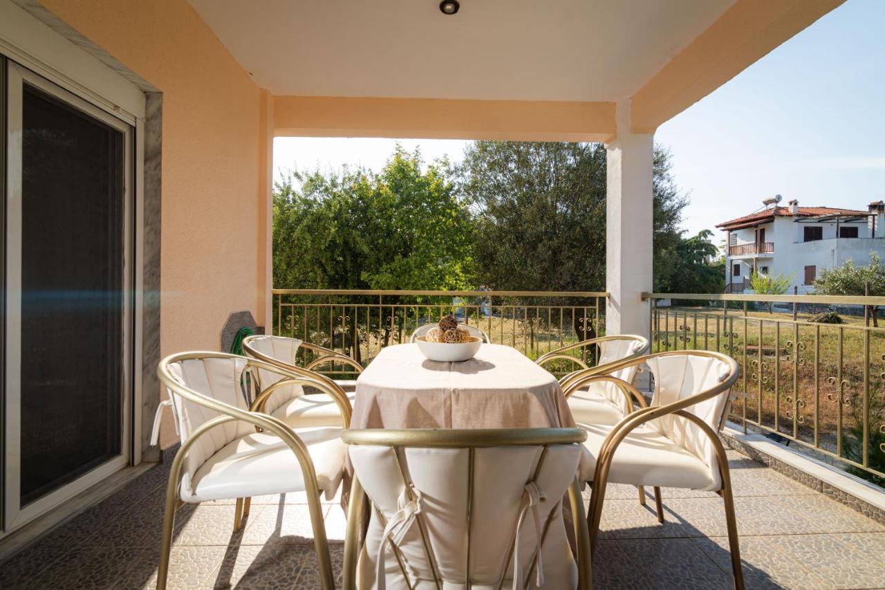 F & B Summer Collection - Paliouri Esterno foto